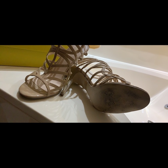 Sandals - Picture 2 of 4